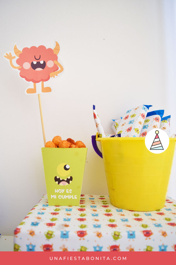 Kit imprimible para fiestas tema monstruos