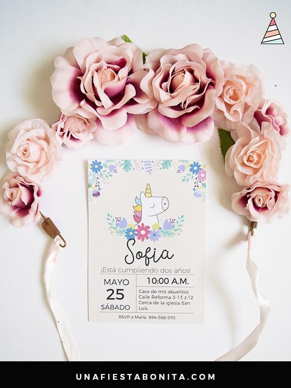 Invitación unicornio floral