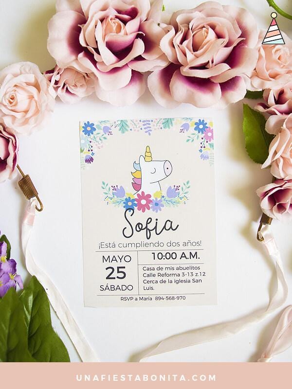 Invitación unicornio floral