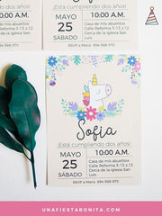 Invitación unicornio floral