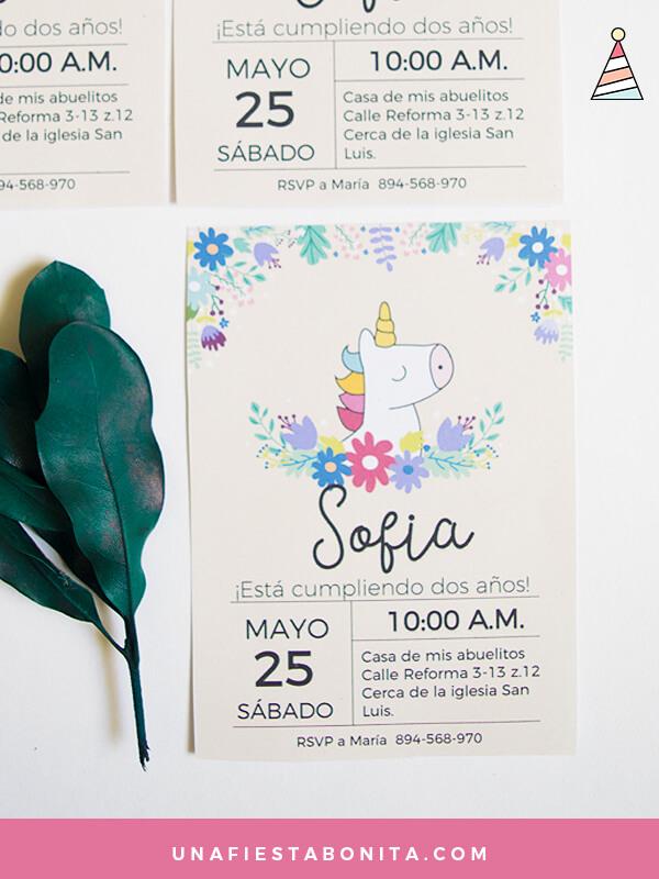 Invitación unicornio floral